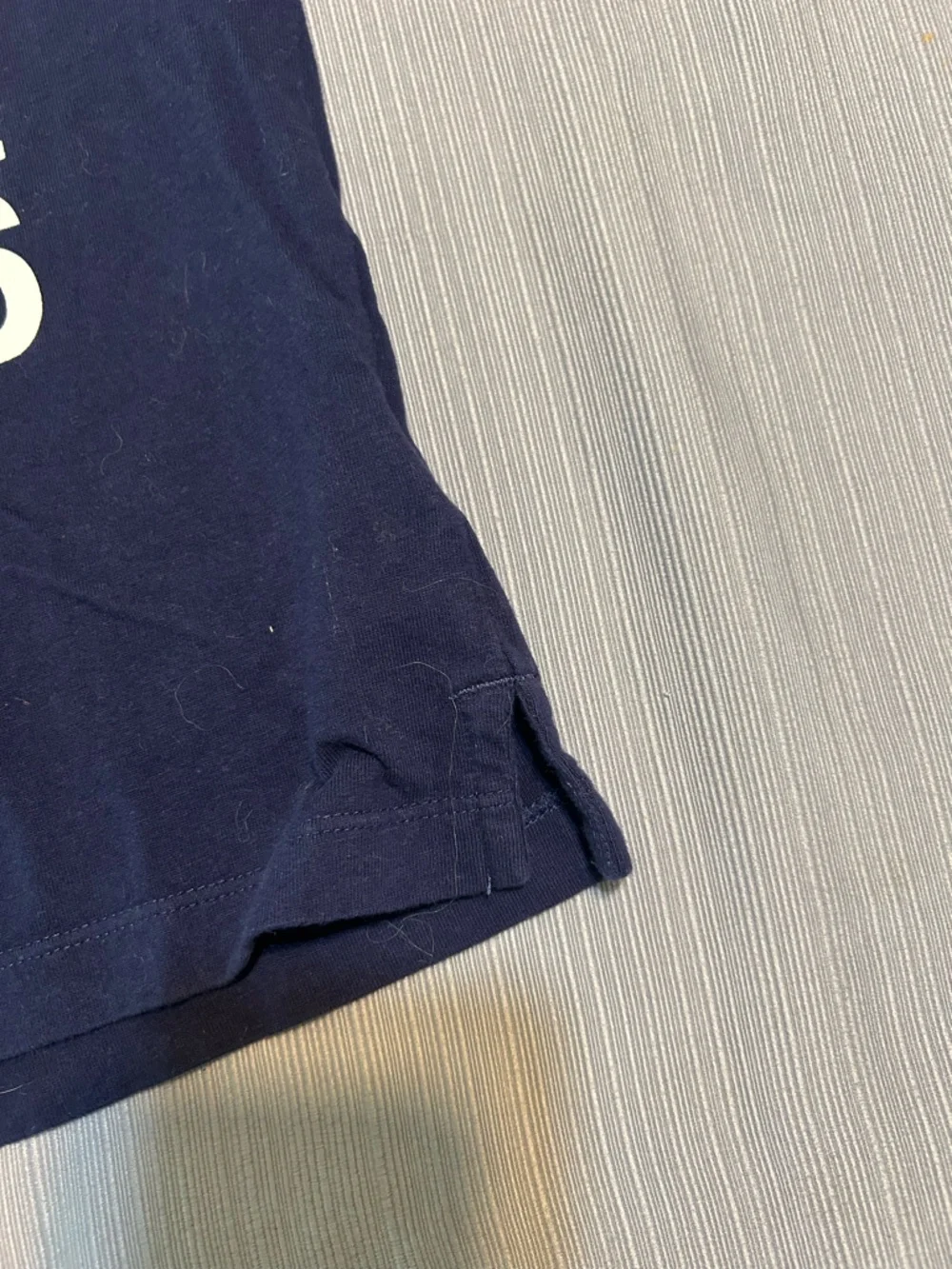 The North Face Navy Short-Sleeve Logo Tee - Picture 7 of 11